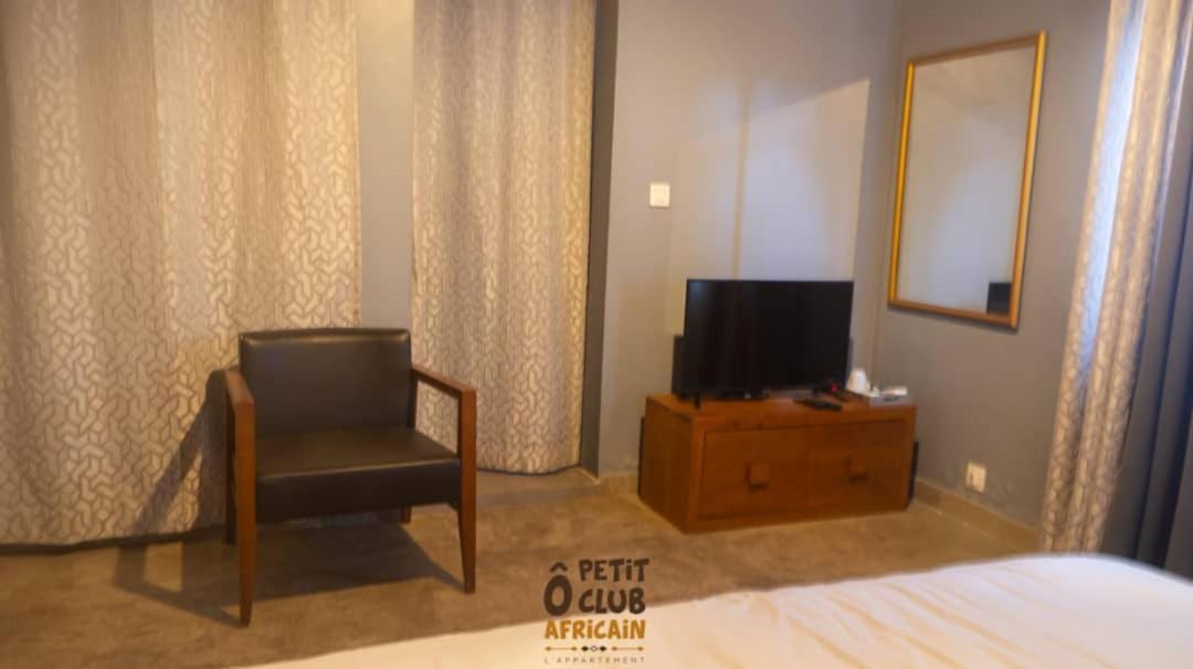 Bed and Breakfast O Petit Club Africain Дакар Екстер'єр фото