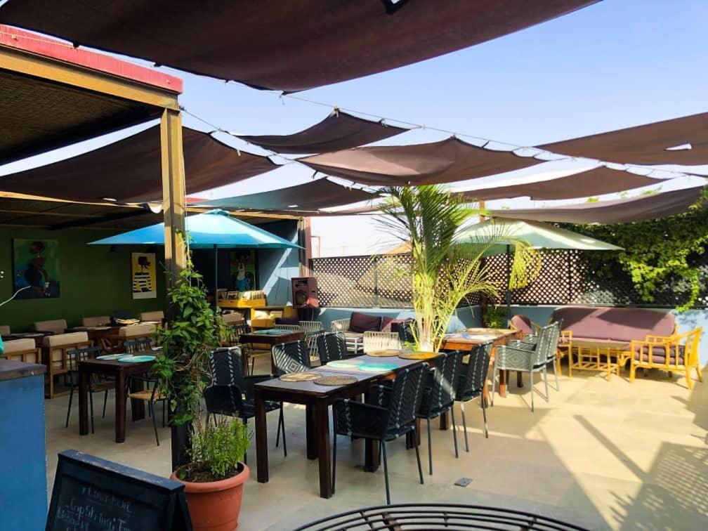 Bed and Breakfast O Petit Club Africain Дакар Екстер'єр фото