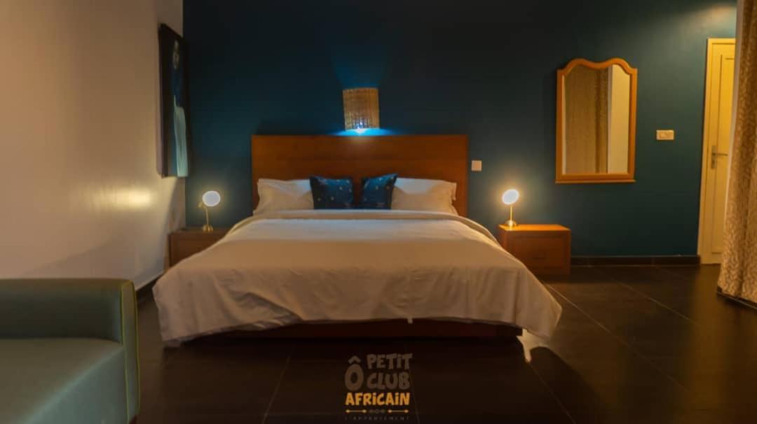 Bed and Breakfast O Petit Club Africain Дакар Екстер'єр фото